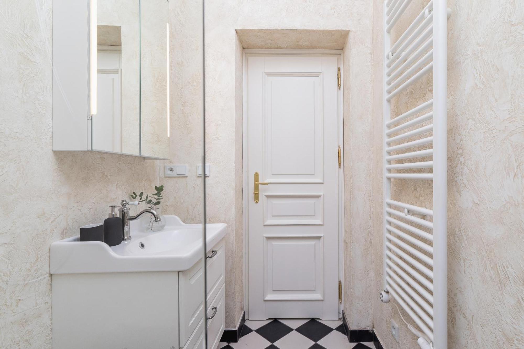 Apartament 3-bedroom - Rejtana 10 *